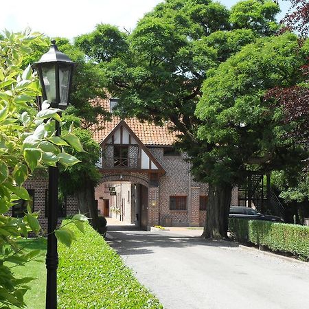 Le Domaine Des Cigognes Hotel Ennevelin ภายนอก รูปภาพ