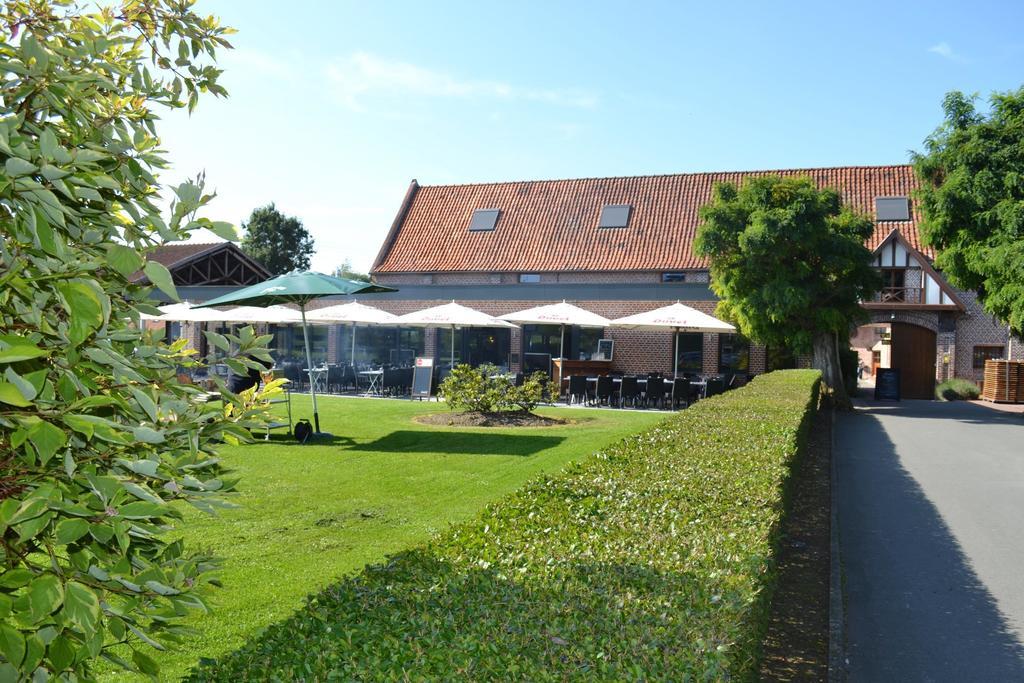 Le Domaine Des Cigognes Hotel Ennevelin ภายนอก รูปภาพ