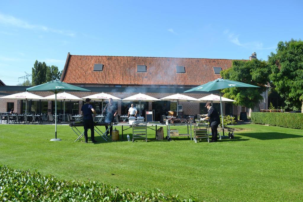 Le Domaine Des Cigognes Hotel Ennevelin ภายนอก รูปภาพ