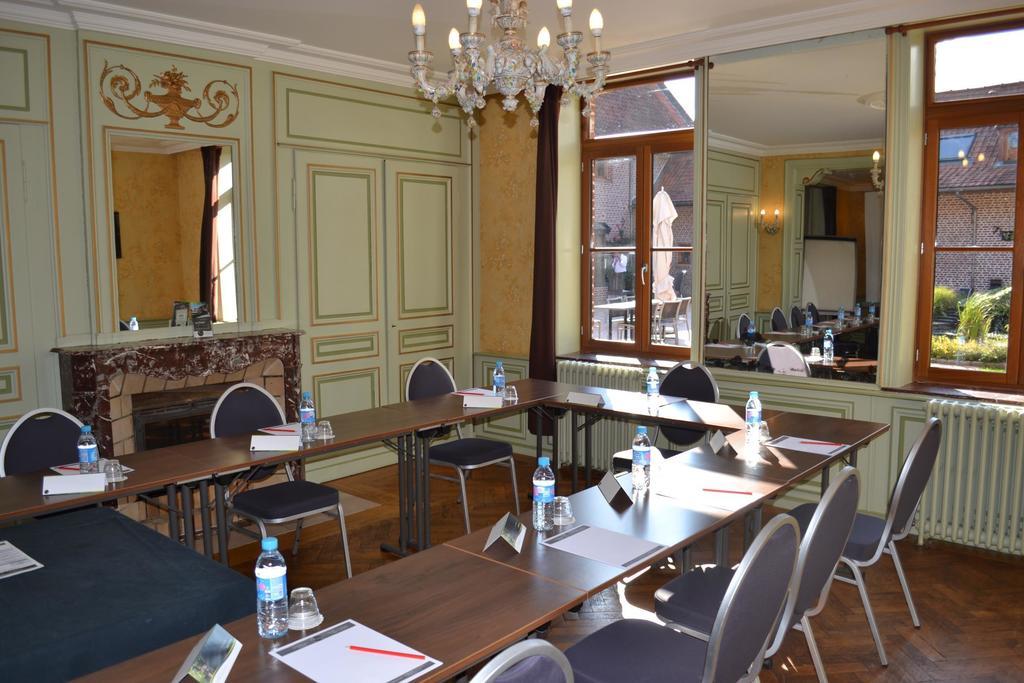Le Domaine Des Cigognes Hotel Ennevelin ภายนอก รูปภาพ