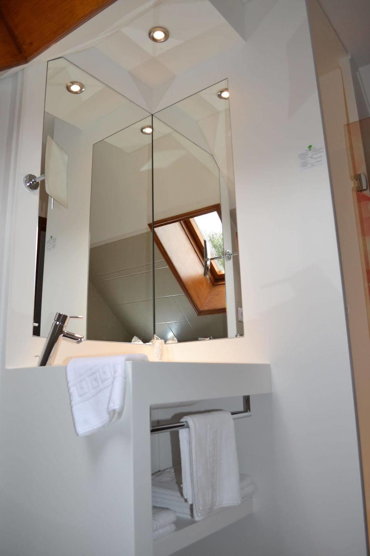 Le Domaine Des Cigognes Hotel Ennevelin ภายนอก รูปภาพ